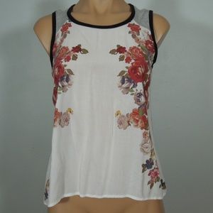 Xhilaration Floral Patterned Tank Top